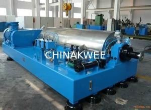 China Horizontal Centrifugal Decanter Centrifuges 2 / 3 Phase For Industrial Waste Water Treatment supplier